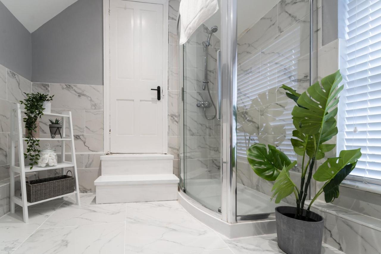 South View - 3 Bed Modern Chester House - Close To City Centre Exterior foto