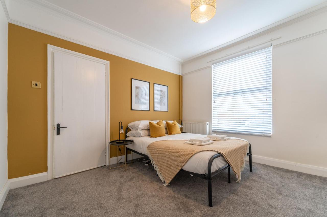 South View - 3 Bed Modern Chester House - Close To City Centre Exterior foto